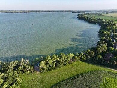 146 Pleasant View Rd, the Lakes, MN 56172 - photo 3