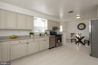 925 Ray Rd, Hyattsville, MD 20783 - photo 6