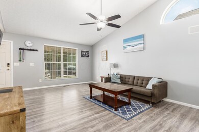 1572 Grove Hill Dr, Columbus, OH 43240 - photo 7