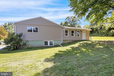 510 Spring Valley Rd, Reading, PA 19604 - photo 5