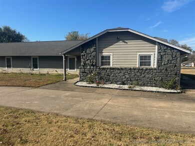 10302 S 237th East Ave, Broken Arrow, OK 74014 - photo 4