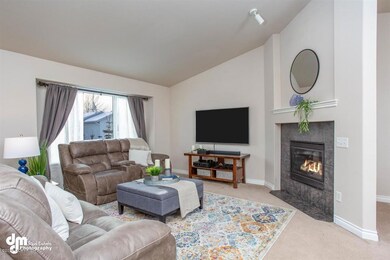 04-Living Room-1394