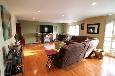 136 Lamped Loop unit A, Staten Island, NY 10314 - photo 5
