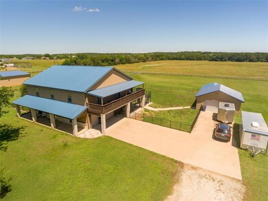 Home features large cov'd porch & cov'd balcony, i