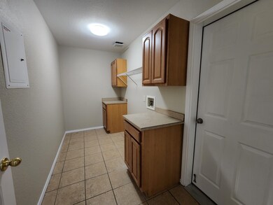411 Camino Real unit 6&7, Alamogordo, NM 88310 - photo 4