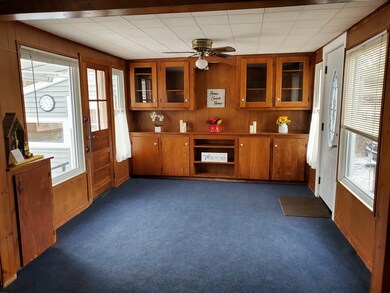 33 Lazarz St, Ludlow, MA 01056 - photo 3