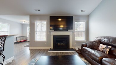 28-web-or-mls-913-Dunhill-Ln-Wilmington-
