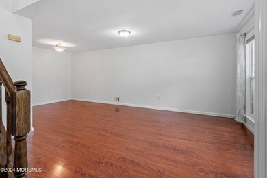 05-Living and Dining 1A