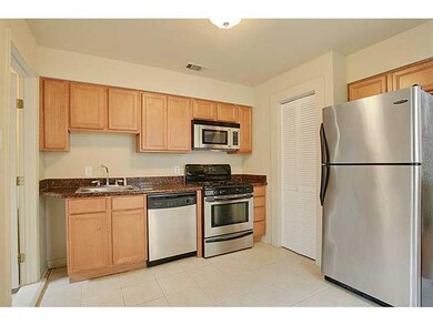 2529 Laurel St, New Orleans, LA 70130 - photo 4