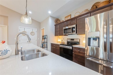 1194 S Radley St, West Des Moines, IA 50266 - photo 5