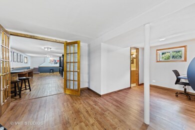 212 N Bonnie Brae Ave, Elmhurst, IL 60126 - photo 4