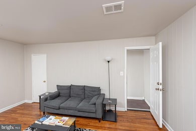 4052 Annellen Rd, Baltimore, MD 21215 - photo 7