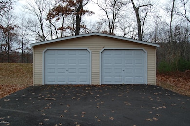2 car detached garage