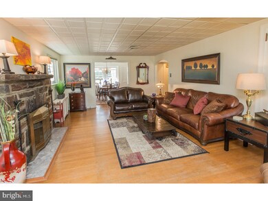 347 Strathmore Rd, Havertown, PA 19083 - photo 4