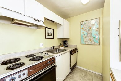 13704 37th Ave S unit 61, Tukwila, WA 98168 - photo 6