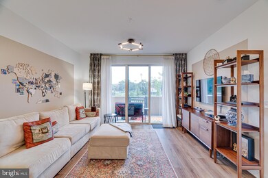 10755 Fairgrounds Dr unit 128, Fairfax, VA 22030 - photo 7