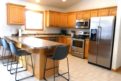 2356 Deer Prairie Dr, Neenah, WI 54956 - photo 7