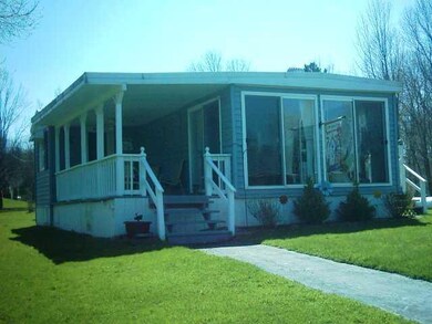 Exterior Front Front porch and Florida room