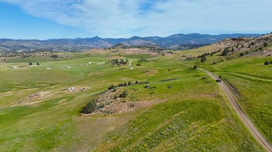 unit 3 Lot 181 Lakeview Rd unit 3, Hornbrook, CA 96044 - photo 3