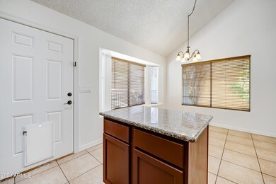 04-Dining Area