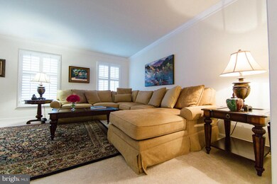 7808 Valleyfield Dr, Springfield, VA 22153 - photo 4