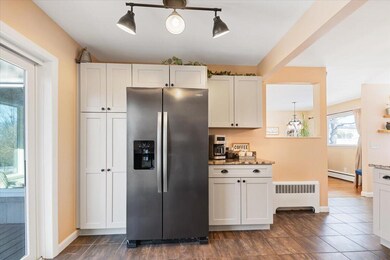 16-21 Delcliff Ln_ Lewiston_ME_04240-03