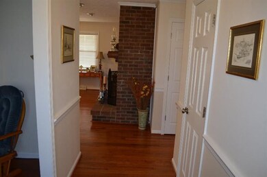 150 Cherry Dr, Harrodsburg, KY 40330 - photo 6