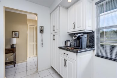 190 SE 5th Ave unit 108, Dania, FL 33004 - photo 4