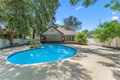 214 E 18th St, Sanford, FL 32771 - photo 2