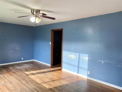 1104 Magnolia St, Gainesville, TX 76240 - photo 6