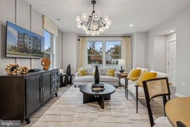 2133 Glacier Rd, Herndon, VA 20170 - photo 4