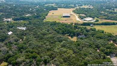 24720 Breeze Oak Ln, Cross Mountain, TX 78255 - photo 4