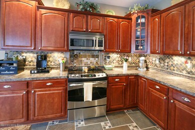 8930 Gentlewind Way, Louisville, KY 40291 - photo 4