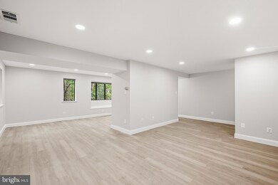 1664 Parkcrest Cir unit 201, Reston, VA 20190 - photo 4