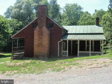 915 Hinton Rd, Luray, VA 22835 - photo 4