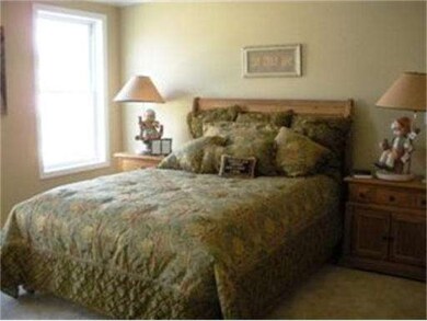 51 Morrison Dr unit 26, Londonderry, NH 03053 - photo 5