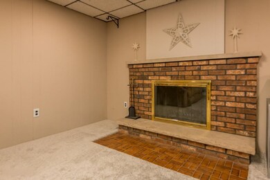 10808WLAve-32