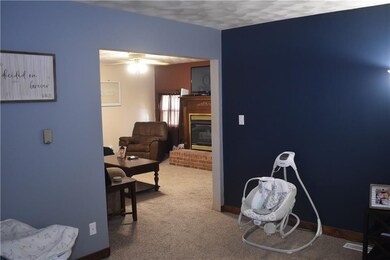 8821 N Sugar Creek Ave, Colfax, IN 46035 - photo 5