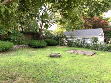 129 Hamilton Ave, Quincy, MA 02171 - photo 5