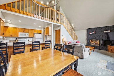 1051 Yellowstone Rd, Snoqualmie Pass, WA 98068 - photo 7