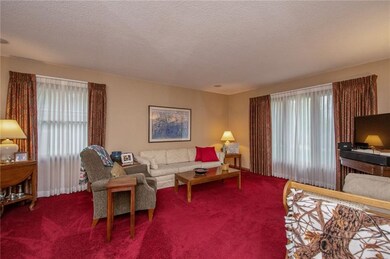 2130 Watrous Ave, Des Moines, IA 50321 - photo 3