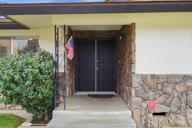 273 E Gannon Dr, Tulare, CA 93274 - photo 4