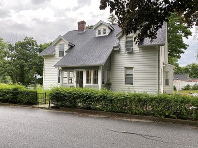 1 Commonwealth Ave unit 3, Sturbridge, MA 01518 - photo 2