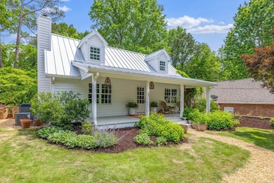 6135 White Oak Dr, Flowery Branch, GA 30542 - photo 2