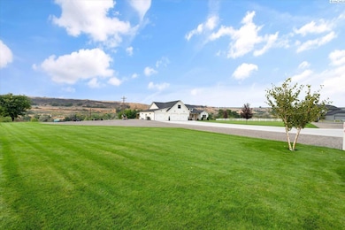 68701 W Island View Prairie NW, Prosser, WA 99350 - photo 4