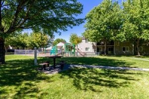 1335 SW 2nd St, Pendleton, OR 97801 - photo 2