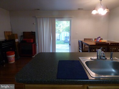 328 Thayer Ct, Newark, DE 19702 - photo 5