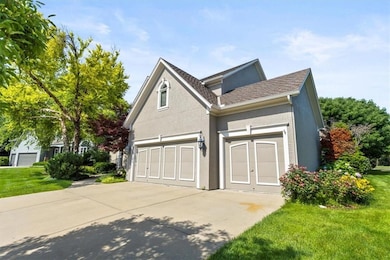 6205 W 149th St, Overland Park, KS 66223 - photo 2