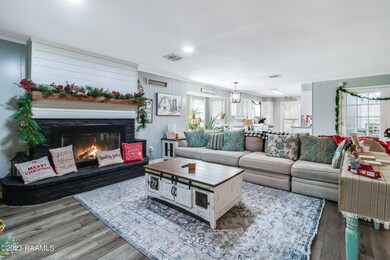 119 Sybil Dr -6