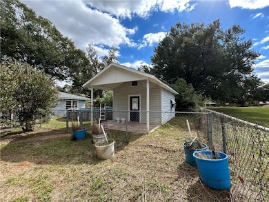 918 E 5th St, Natchitoches, LA 71457 - photo 5